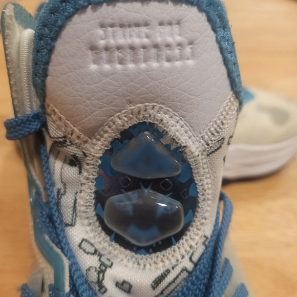 Nike LeBron XIX 19 Space Jam 'Sweatsuit' Basketball Shoes Size 7 DD0418-100 - Picture 9 of 11